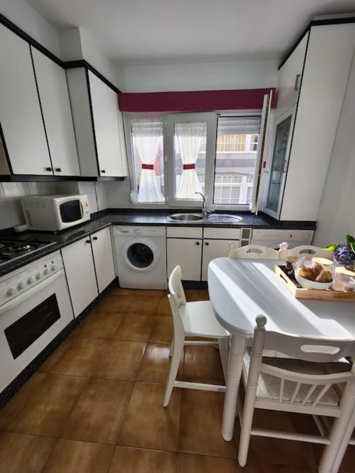 Duplex Rua Sol - Netflix Apartman Laxe Kültér fotó