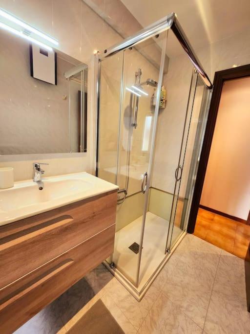 Duplex Rua Sol - Netflix Apartman Laxe Kültér fotó